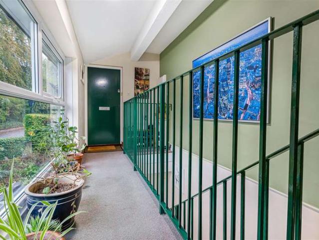 Apartment for sale in Kippington, Sevenoaks