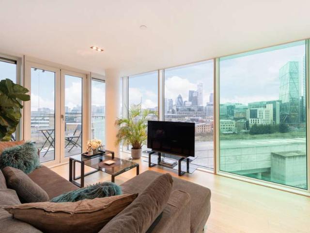 Cottage for sale in West Kensington, Greater London