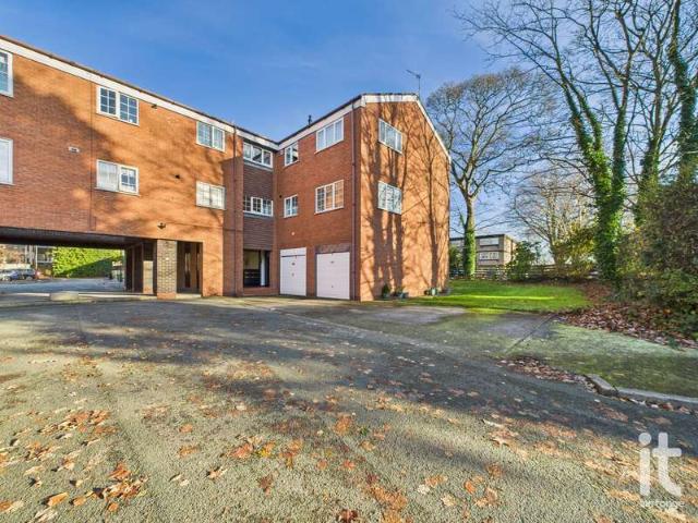 Apartment for sale in Bramhall, Greater Manchester