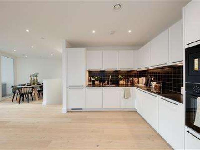 Apartment for sale in Blackwall, Greater London