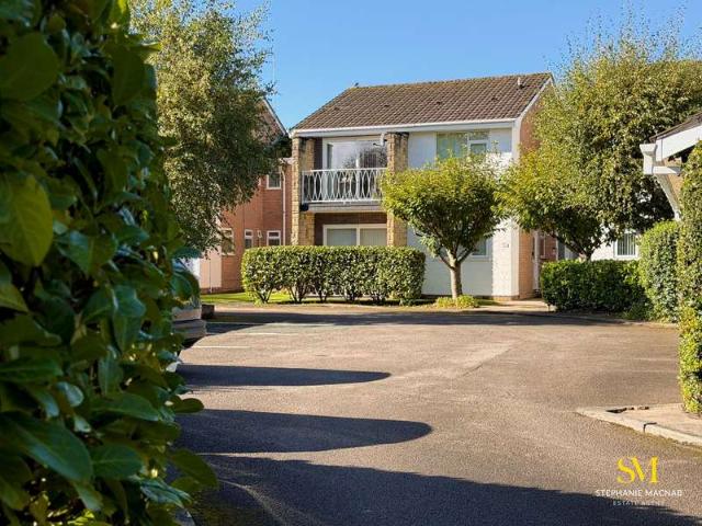 Apartment for sale in Freshfield, Sefton