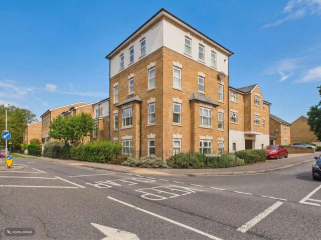 Apartment for sale in North Horsham, Horsham