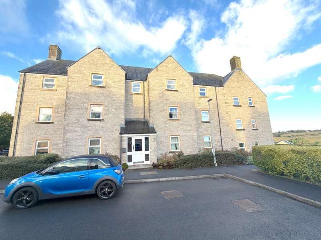 Apartment for sale in Paulton, West of England