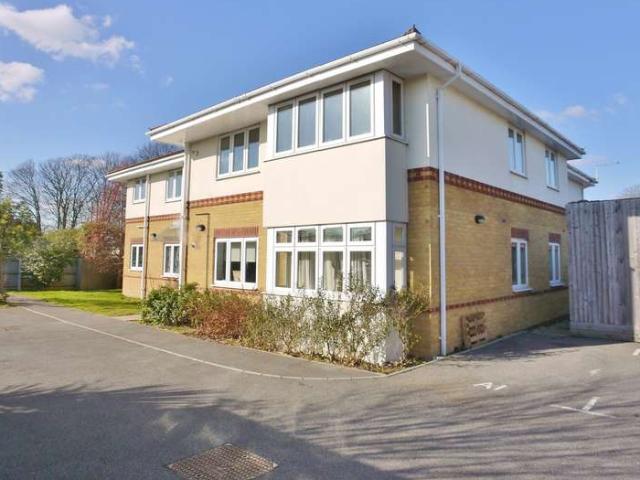 Apartment for sale in Oakdale, Poole