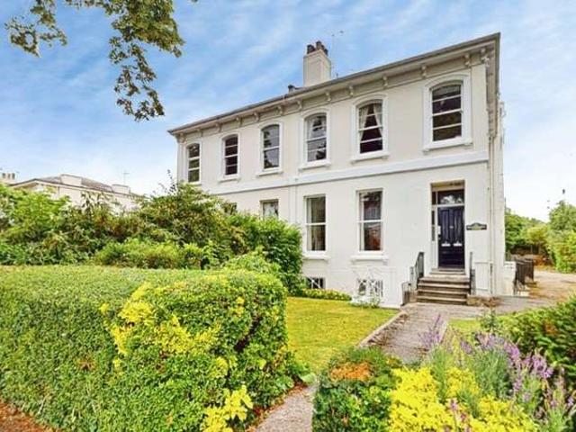 Apartment for sale in Ewens Farm, Golden Valley