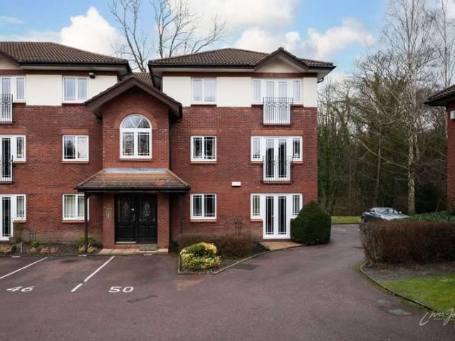 Apartment for sale in Hazel Grove, Greater Manchester