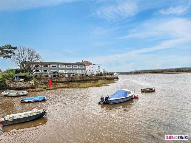 Apartment for sale in Watergate, Devon