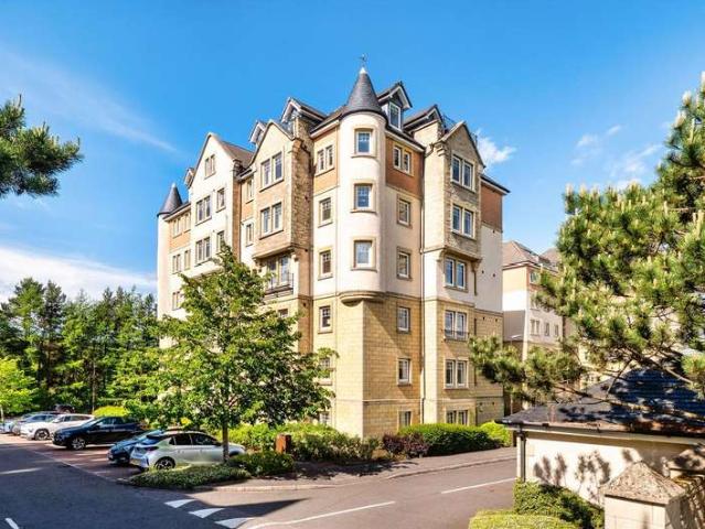 Apartment for sale in Livingston, Knightsridge