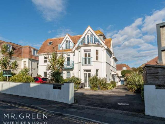 Apartment for sale in Wick, Bournemouth