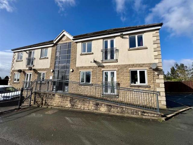 Apartment for sale in Swincliffe, Birkenshaw