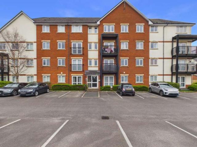 Apartment for sale in Whitecross, Warrington
