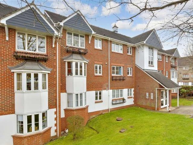 Apartment for sale in Greater London