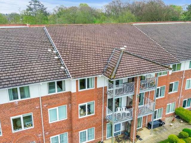 Apartment for sale in St Helens