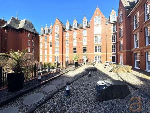 Apartment for sale in Meols Cop, Southport