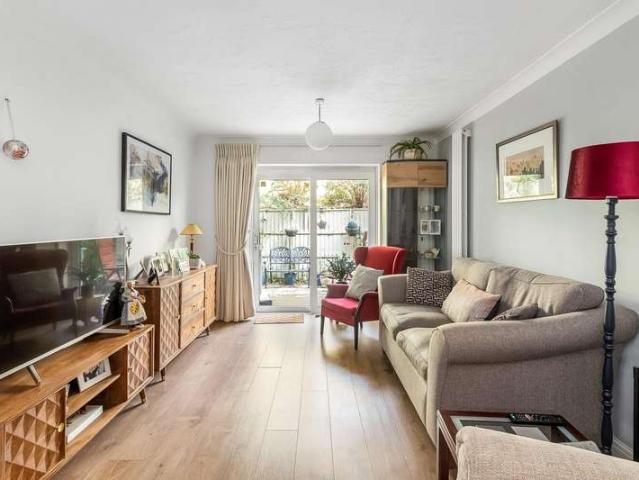 Apartment for sale in London Borough of Croydon, Upper Norwood