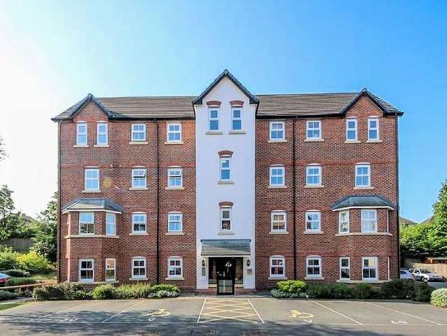 Apartment for sale in Hazel Grove, Greater Manchester
