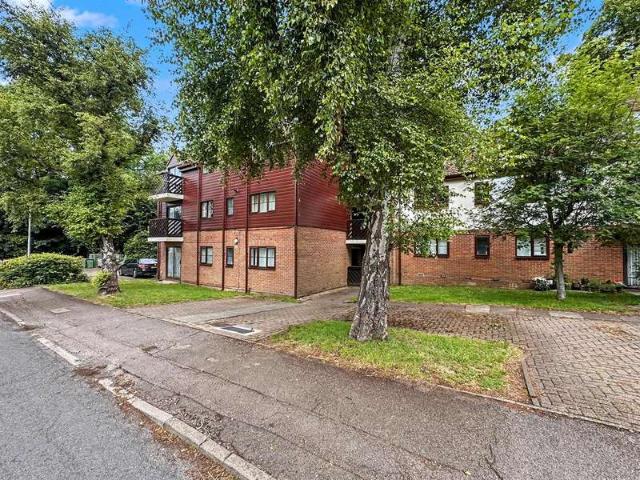Apartment for sale in St Albans, Five Acres