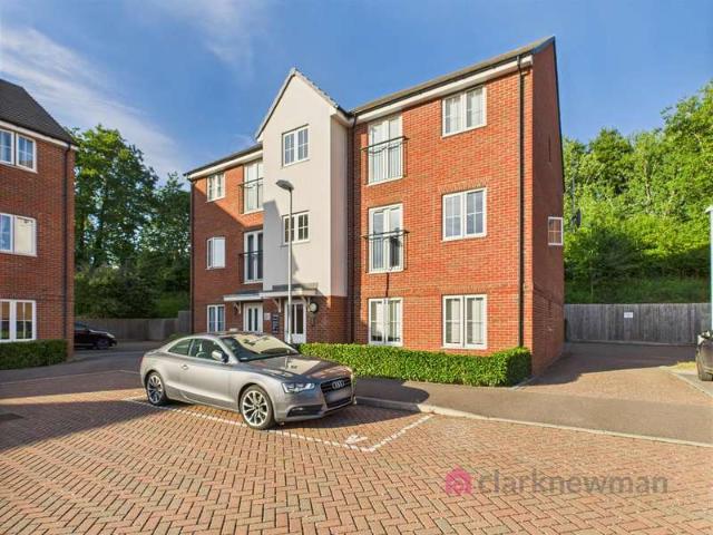 Apartment for sale in Colliers End, Hertfordshire
