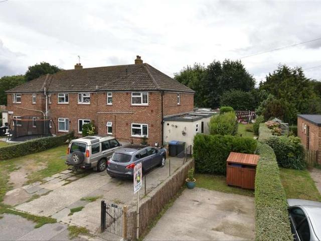 Apartment for sale in Wingham, Ash