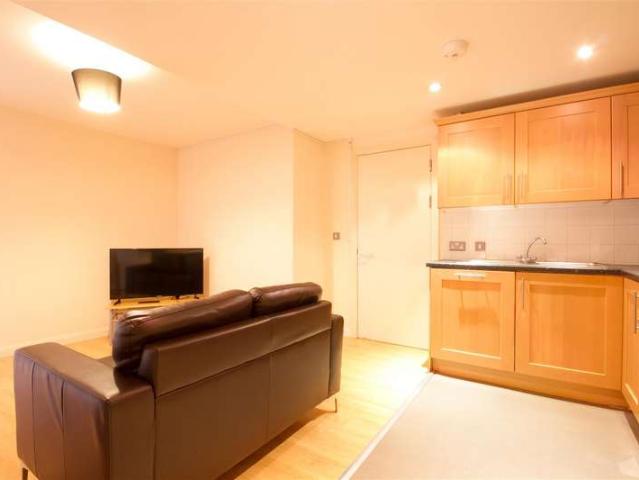 Apartment for sale in Elmfield, Leicestershire