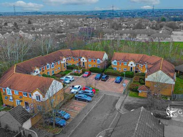 Apartment for sale in Grays, Essex