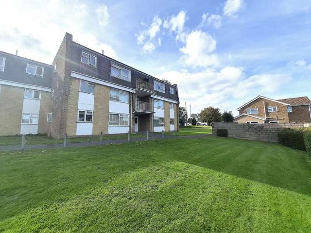 Apartment for sale in Hamworthy, Poole