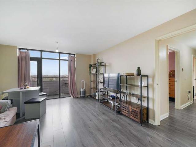 Apartment for sale in Greater London