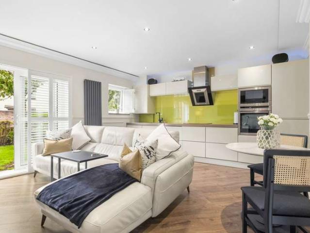Apartment for sale in Waterloo, Great Crosby