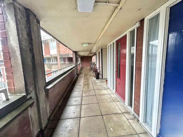 Apartment for sale in Battle Field, Tyne And Wear
