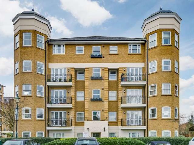 Apartment for sale in Barnes, London Borough of Richmond upon Thames