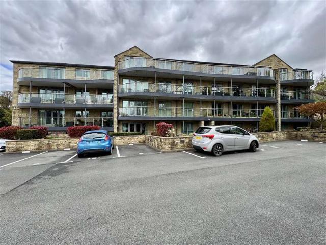 Apartment for sale in Waterloo, Almondbury