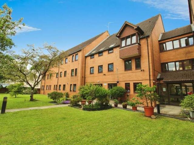 Apartment for sale in Plasnewydd, Falcon Lodge