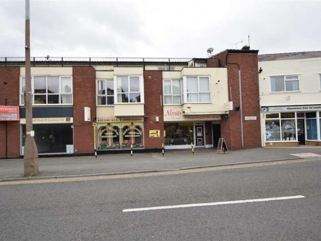 Apartment for sale in Heswall, Wirral