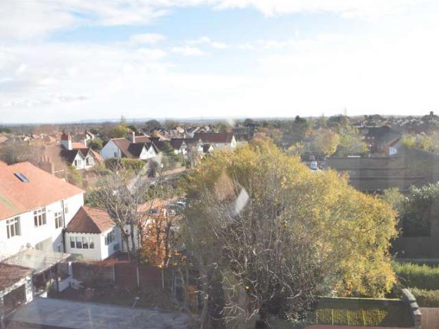 Apartment for sale in Heswall, Wirral
