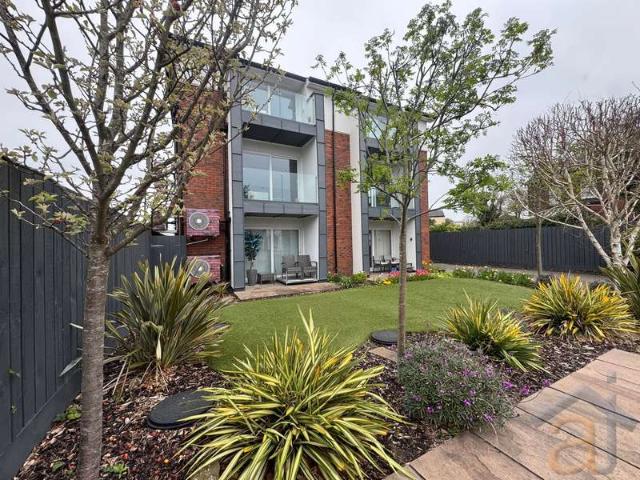 Apartment for sale in Southport, Sefton