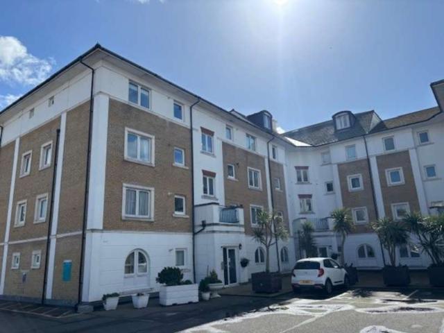 Apartment for sale in Roedean