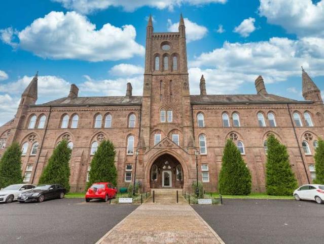Apartment for sale in Bulk, Lancaster