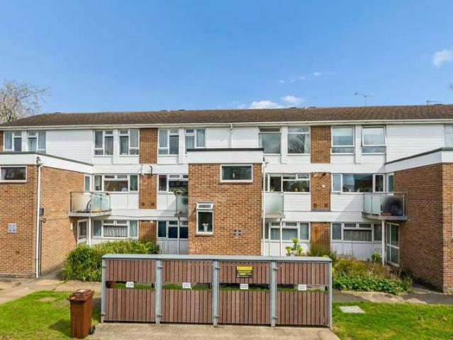 Apartment for sale in Lunnon, Buckinghamshire