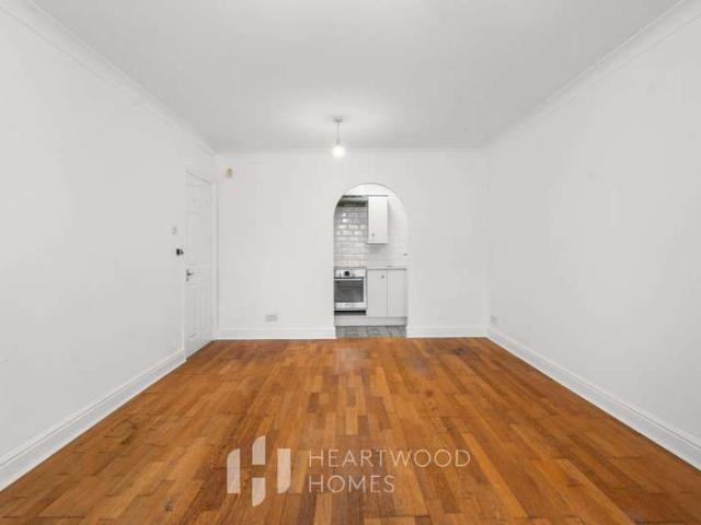 Apartment for sale in St Albans, Five Acres