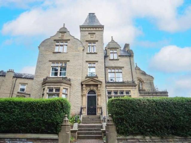 Apartment for sale in Highfields, Huddersfield