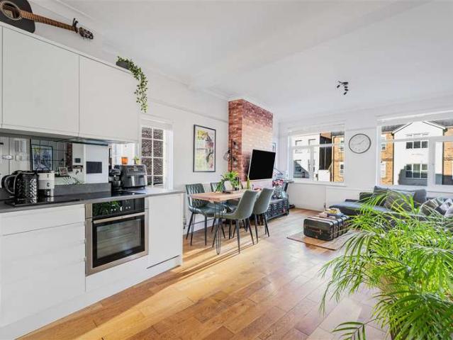 Apartment for sale in Church End, Greater London