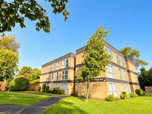 Apartment for sale in Lifford, Birmingham