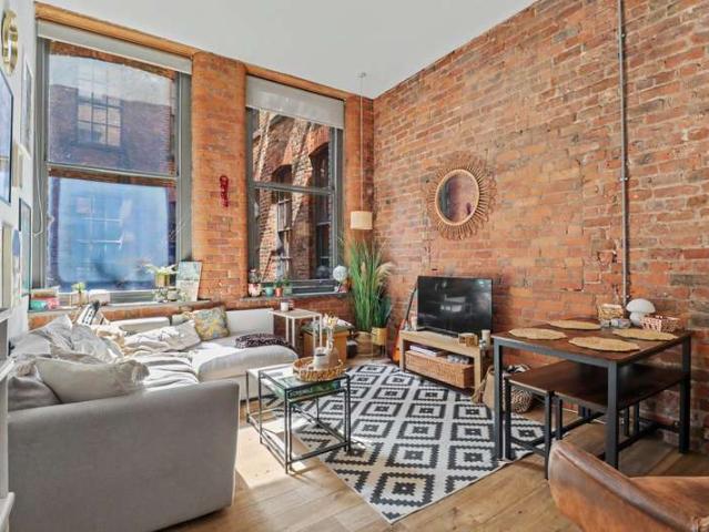 Apartment for sale in City Centre, Georgia