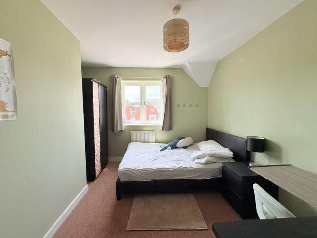 Apartment for sale in Portsea, City Of Portsmouth