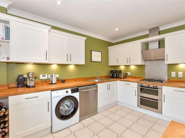 Apartment for sale in Bourne Vale, Kent