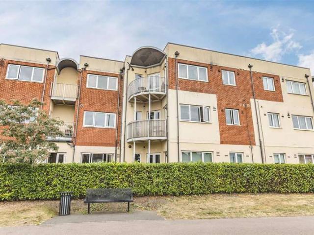 Apartment for sale in Clewer Village, Windsor