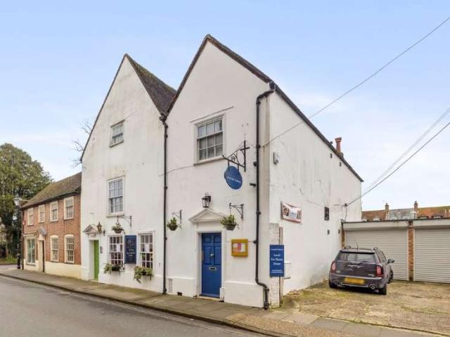 Apartment for sale in Chichester, Littlecote