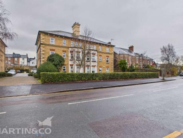 Apartment for sale in St James, Sandown Park
