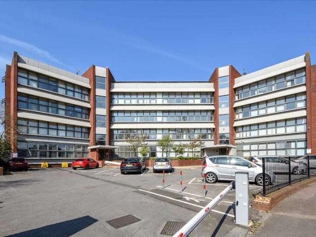 Apartment for sale in Burrow's Bush, Wellingborough