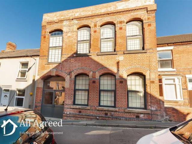 Apartment for sale in Caldermill, East Midlands